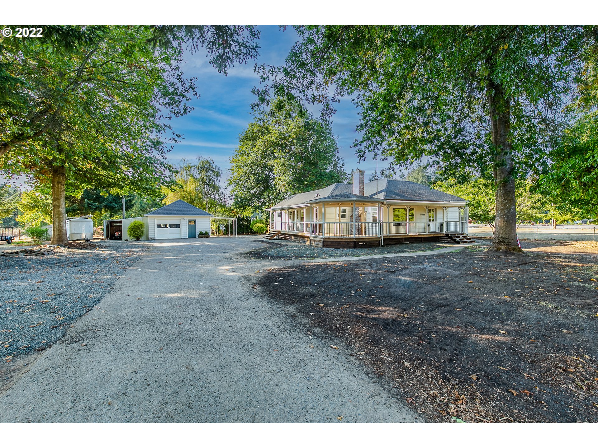 27368 Clear Lake Road Eugene, OR 97402 - Photo 3 of 32 Gallery Image 3