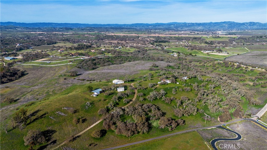 930 Windwood Road Paso Robles, CA 93446 - Photo 48 of 68 Gallery Image 48