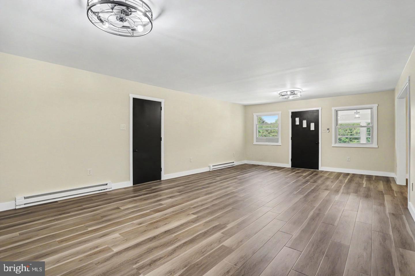 2008 Weavertown Road Lebanon, PA 17046 - Photo 7 of 38 Gallery Image 7