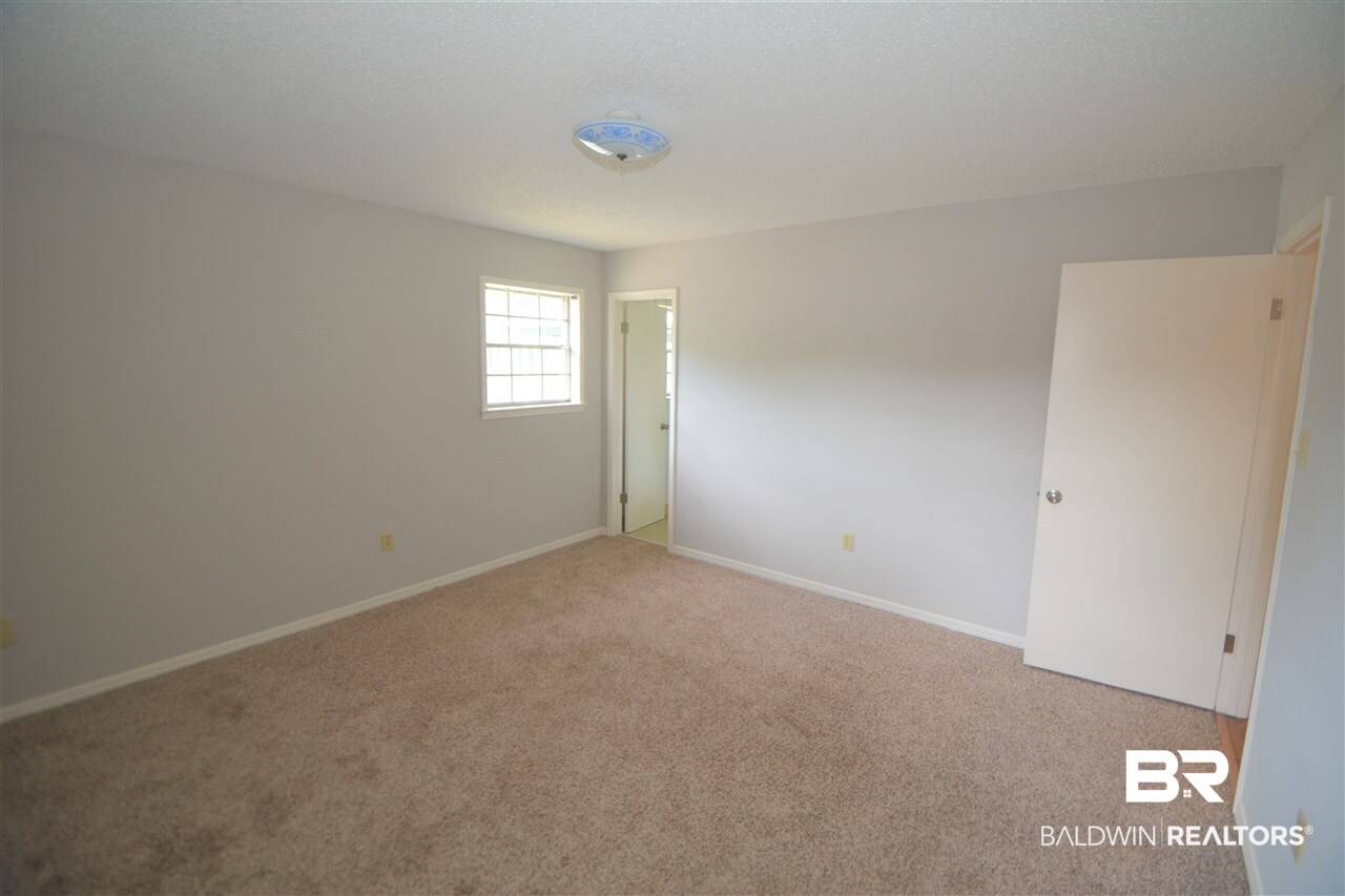 2704 Longleaf Drive Mobile, AL 36693 - Photo 18 of 28
