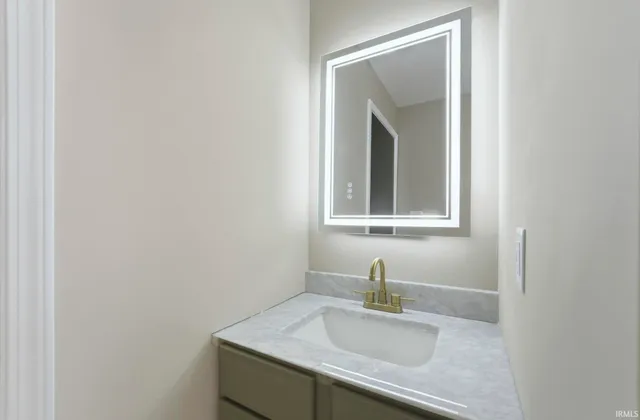 $182,900 | 11608 Marywood Lane, Fort Wayne, IN 46816