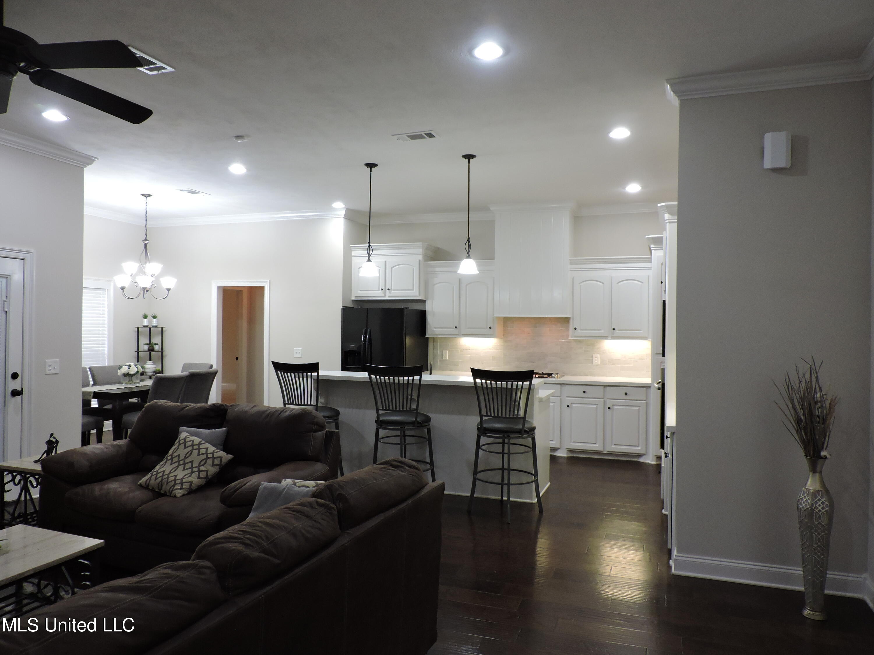 158 Western Ridge Circle Canton, MS 39046 - Photo 11 of 41 DSCN4607