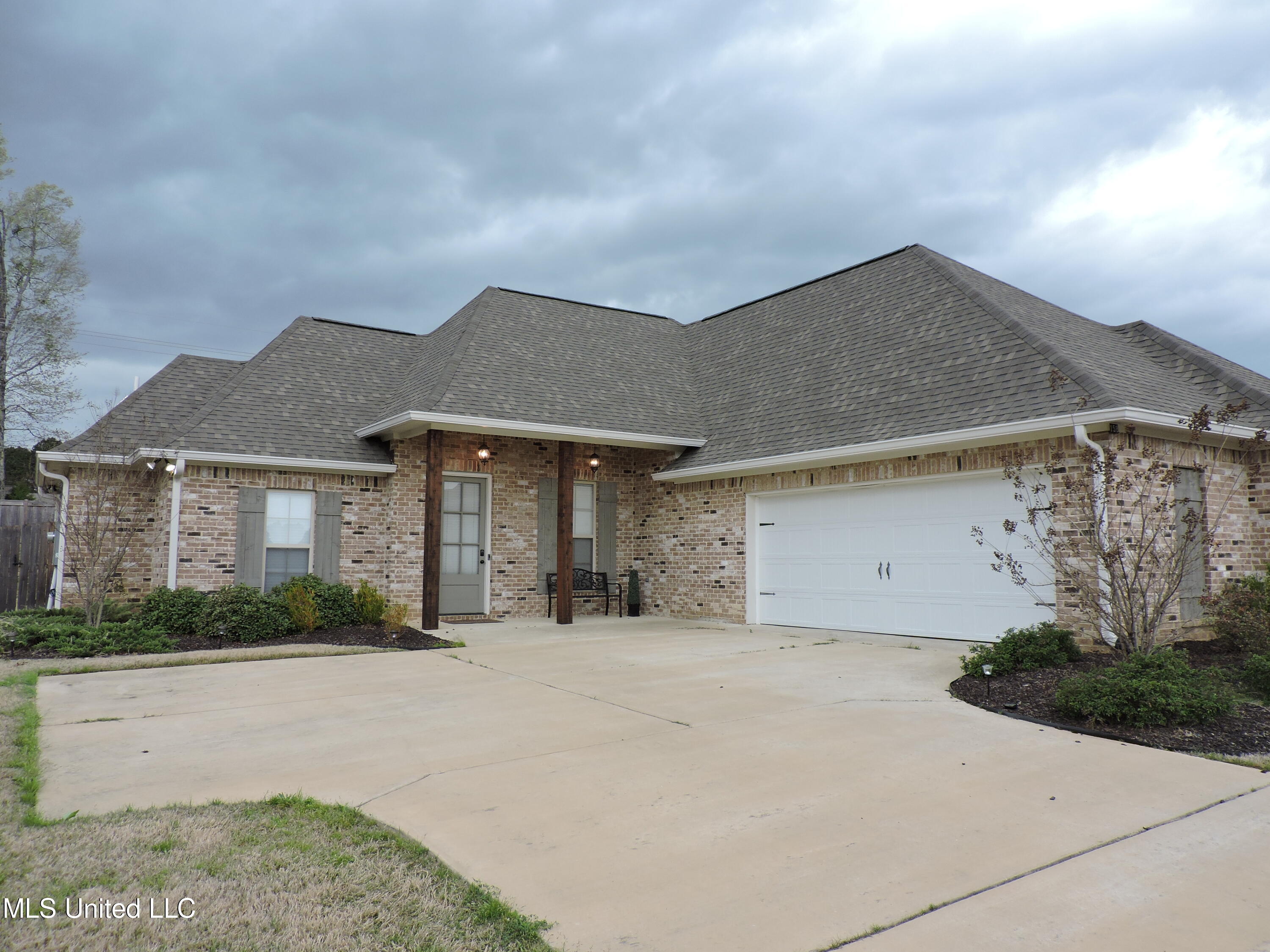 158 Western Ridge Circle Canton, MS 39046 - Photo 7 of 41 DSCN4603