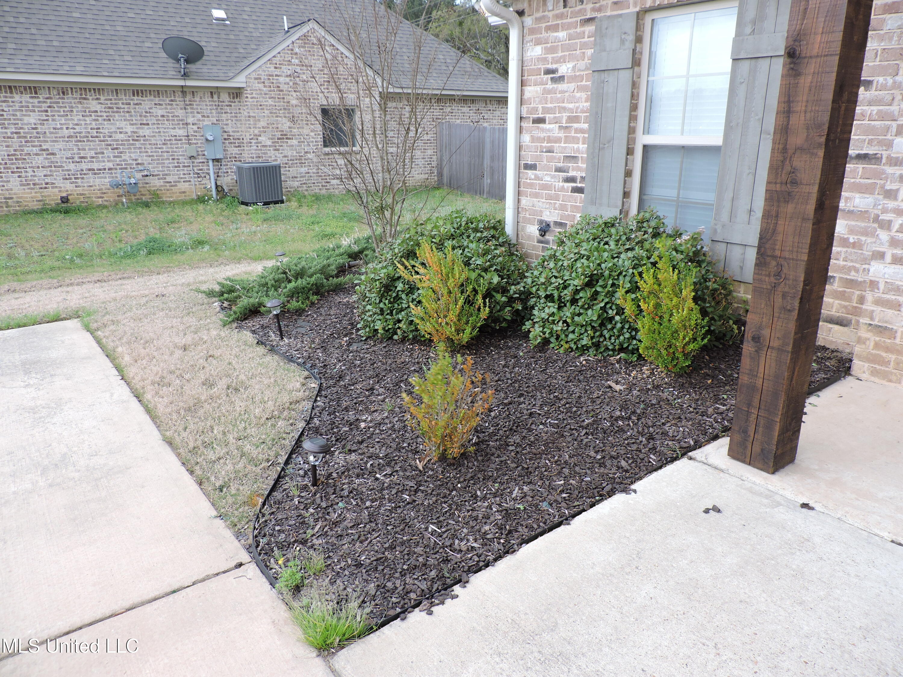 158 Western Ridge Circle Canton, MS 39046 - Photo 8 of 41 DSCN4604