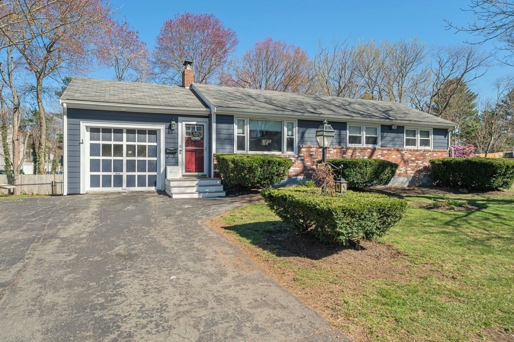 6 Janet Road Randolph, MA 02368 - Photo 1 of 40 Gallery Image 1