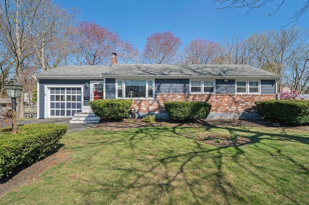6 Janet Road Randolph, MA 02368 - Photo 5 of 40 Gallery Image 5
