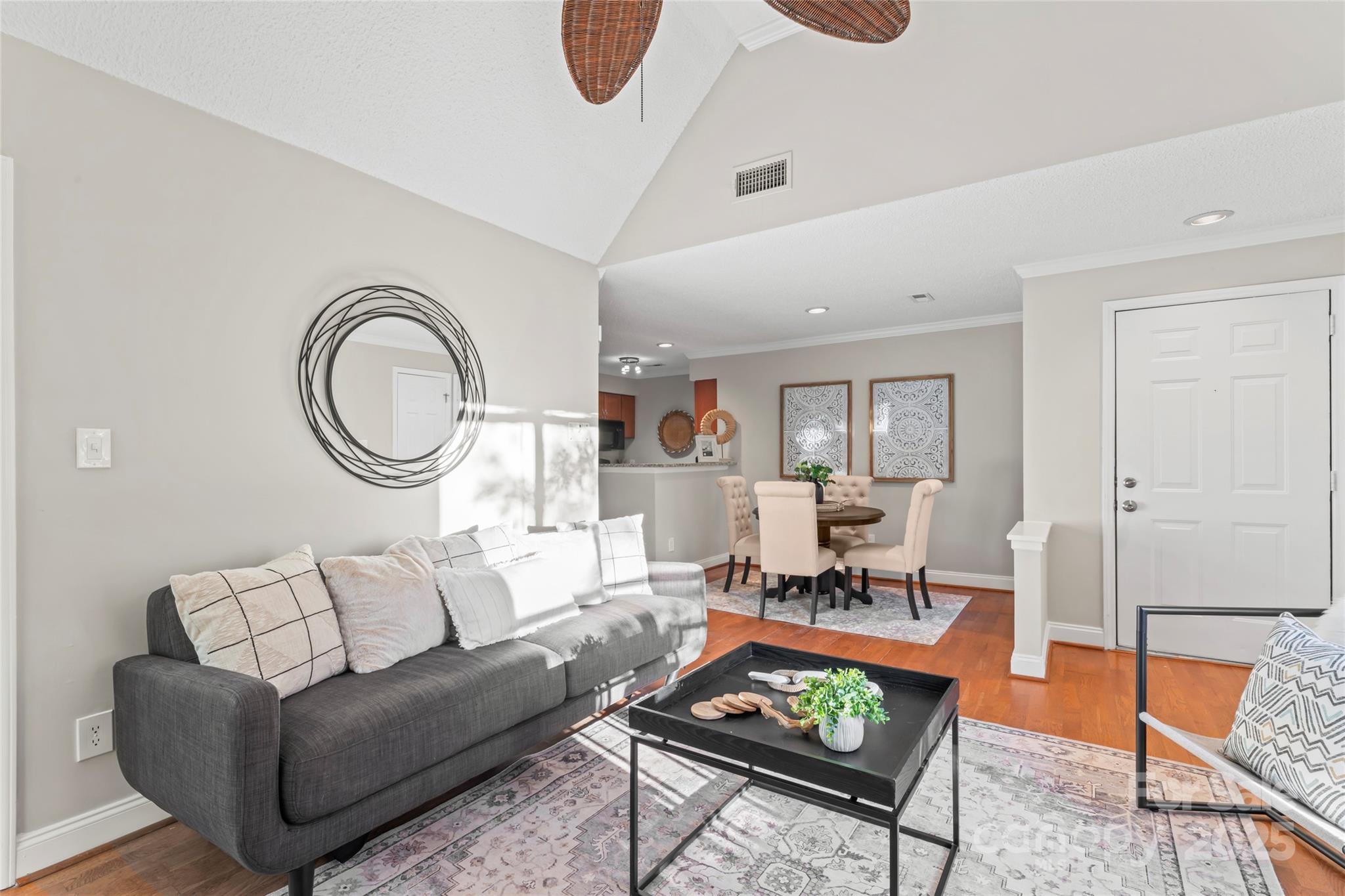 2514 Cranbrook Lane, Unit 5 Charlotte, NC 28207 - Photo 4 of 24