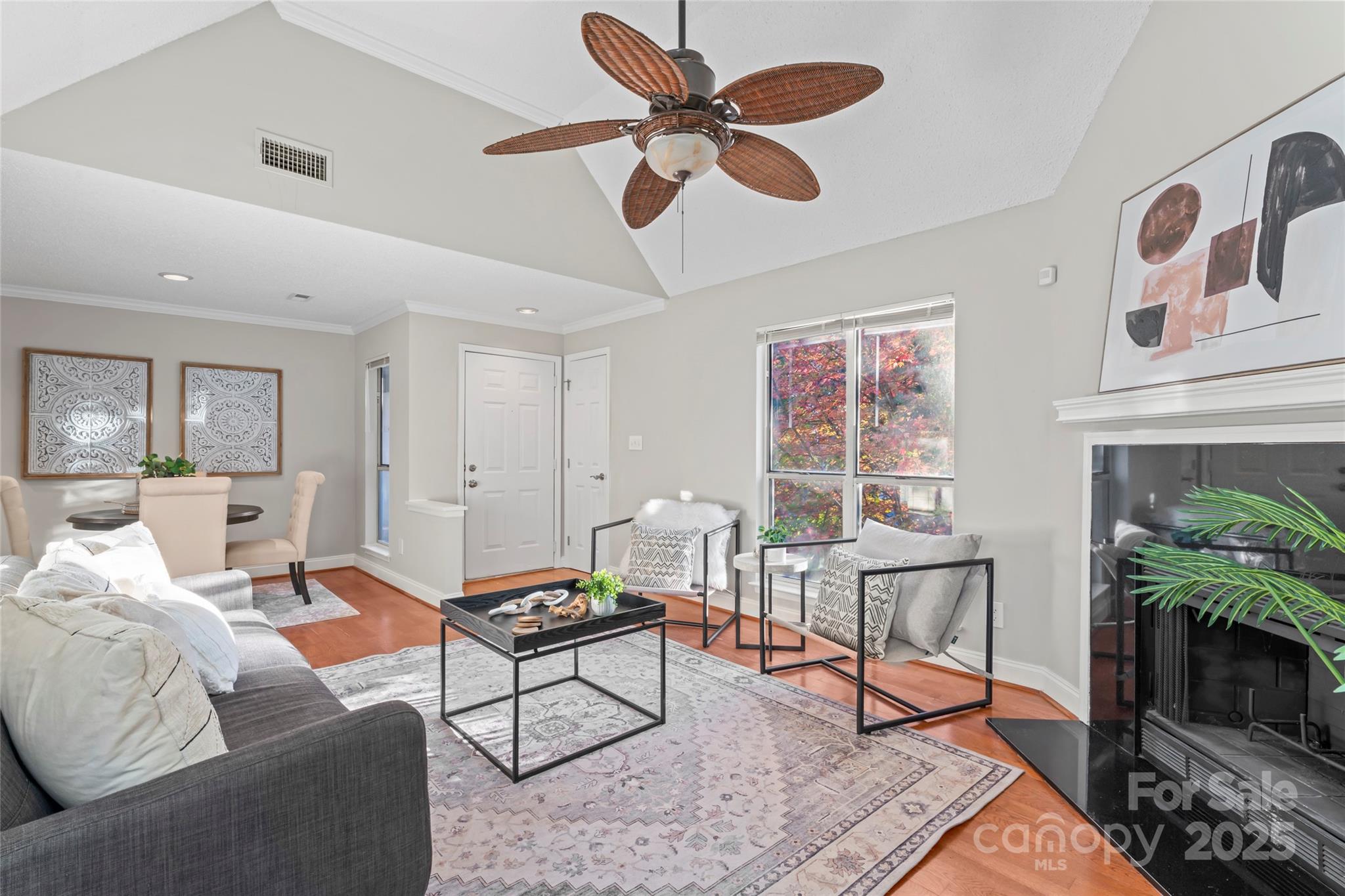 2514 Cranbrook Lane, Unit 5 Charlotte, NC 28207 - Photo 5 of 24