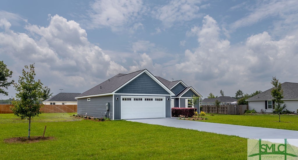 303 Park Place Ellabell, GA 31308 - Photo 4 of 50