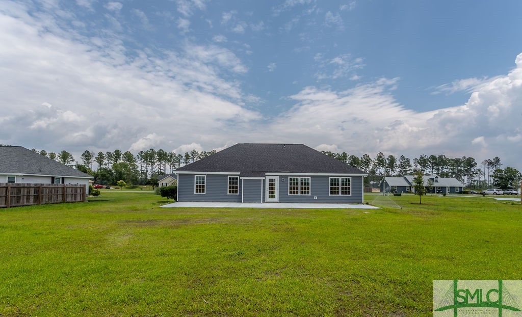 303 Park Place Ellabell, GA 31308 - Photo 6 of 50