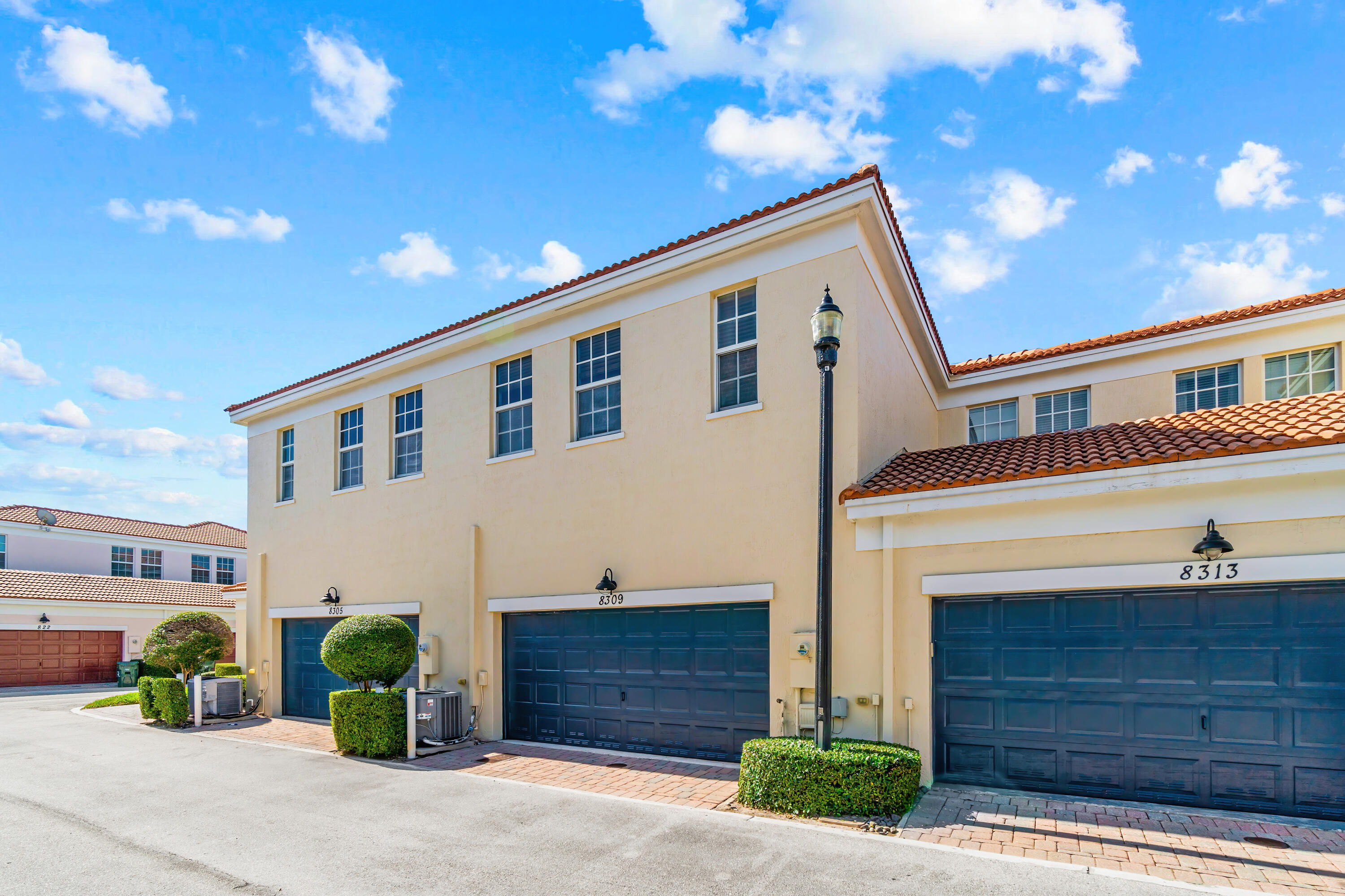 8309 Northwest 8th Terrace Boca Raton, FL 33487 - Photo 6 of 40 034-8309Northwest8thTerrace-BocaRaton-FL