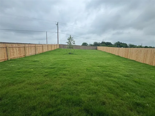 $1,900 | 330 Whoopers Loop, Kyle, TX 78640