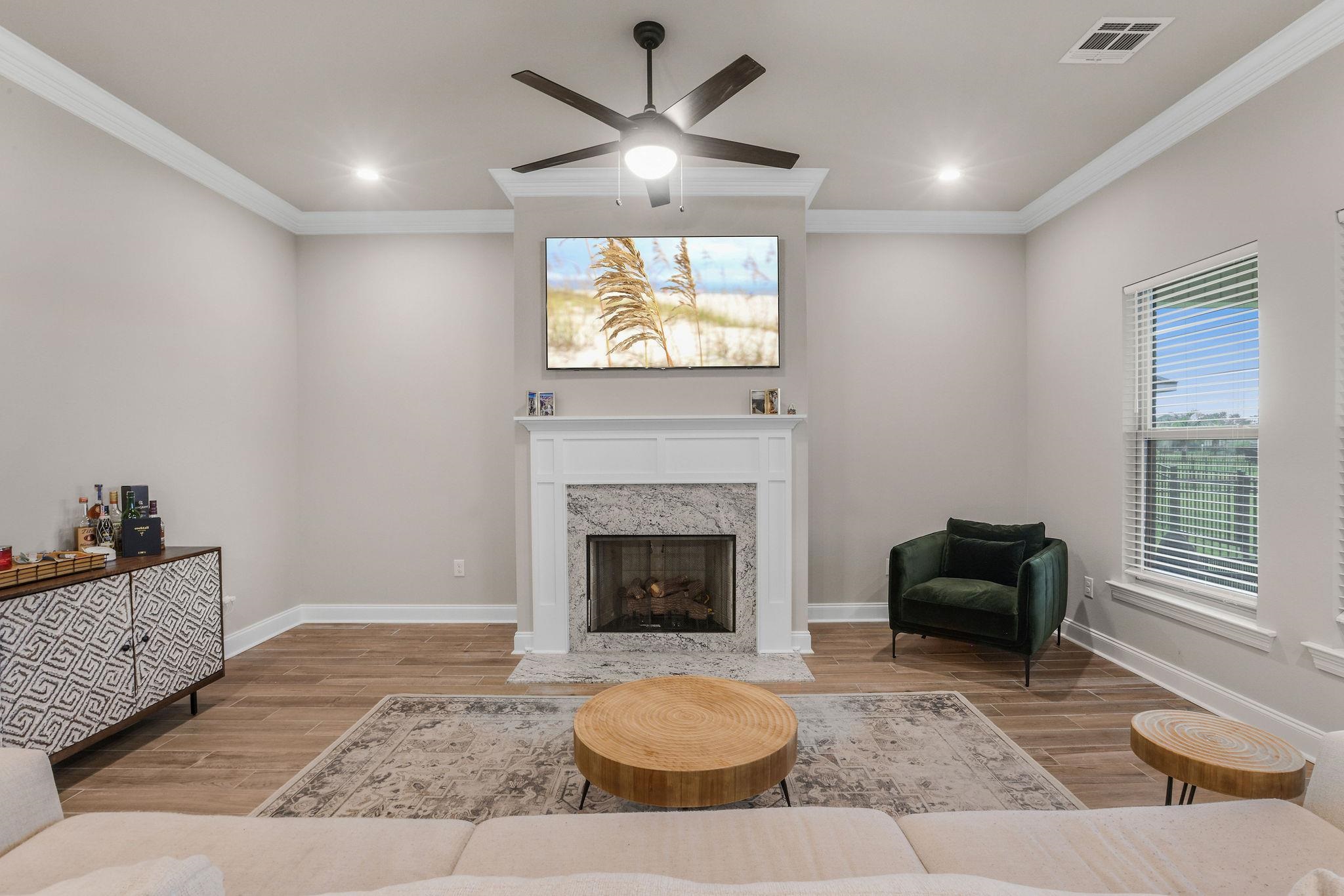 9988 Chipper Lane Foley, AL 36535 - Photo 7 of 26 Living Room