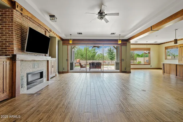 $6,000 | 3123 East Cat Balue Drive, Phoenix, AZ 85050