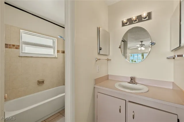 $279,000 | 935 Hearty Street, North Fort Myers, FL 33903