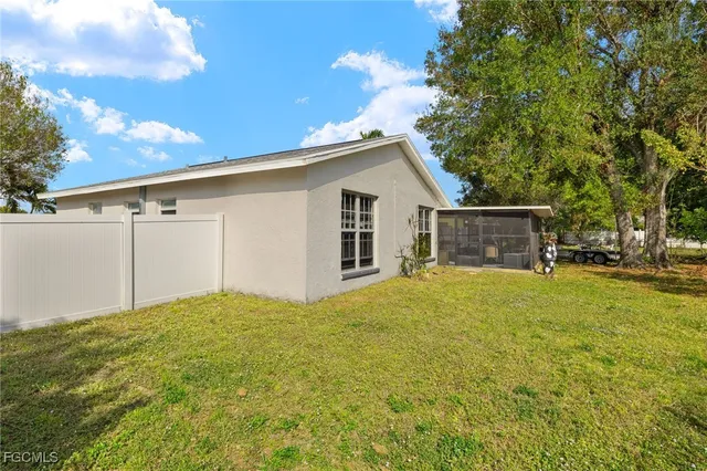 $279,000 | 935 Hearty Street, North Fort Myers, FL 33903