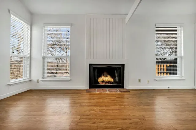 $1,250 | 1000 West 26th Street, Unit 220, Austin, TX 78705