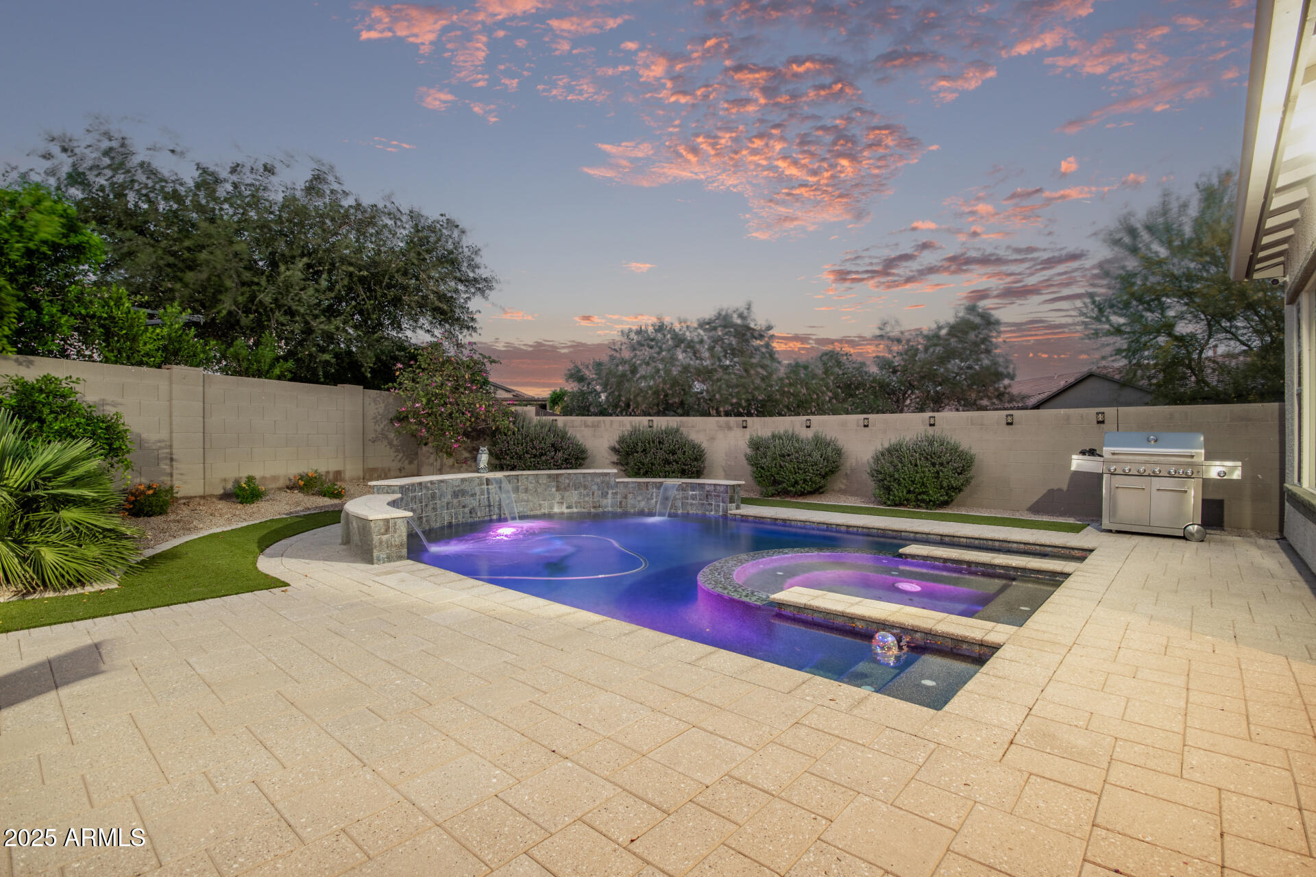 1076 East Kensington Road Gilbert, AZ 85297 - Photo 41 of 66 70 Kensington