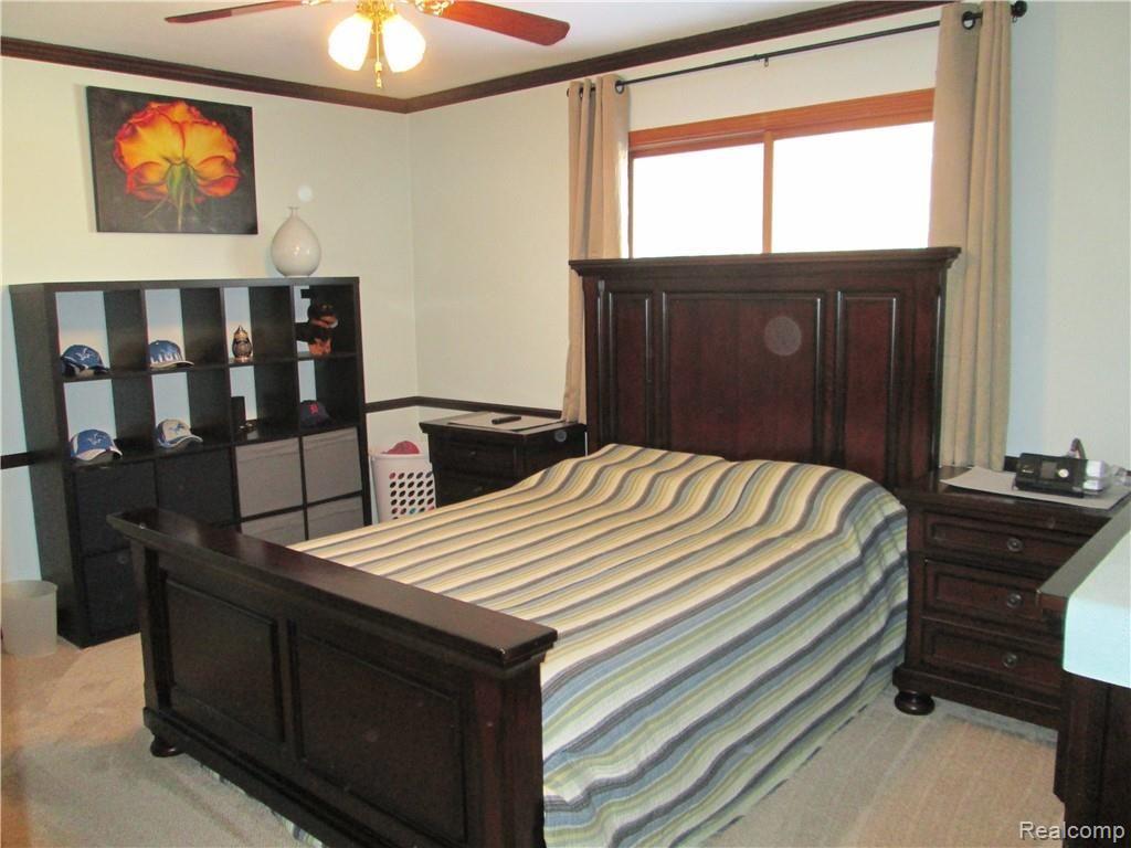 39368 Palmer Road Westland, MI 48186 - Photo 17 of 37 Master bedroom 1.jpg