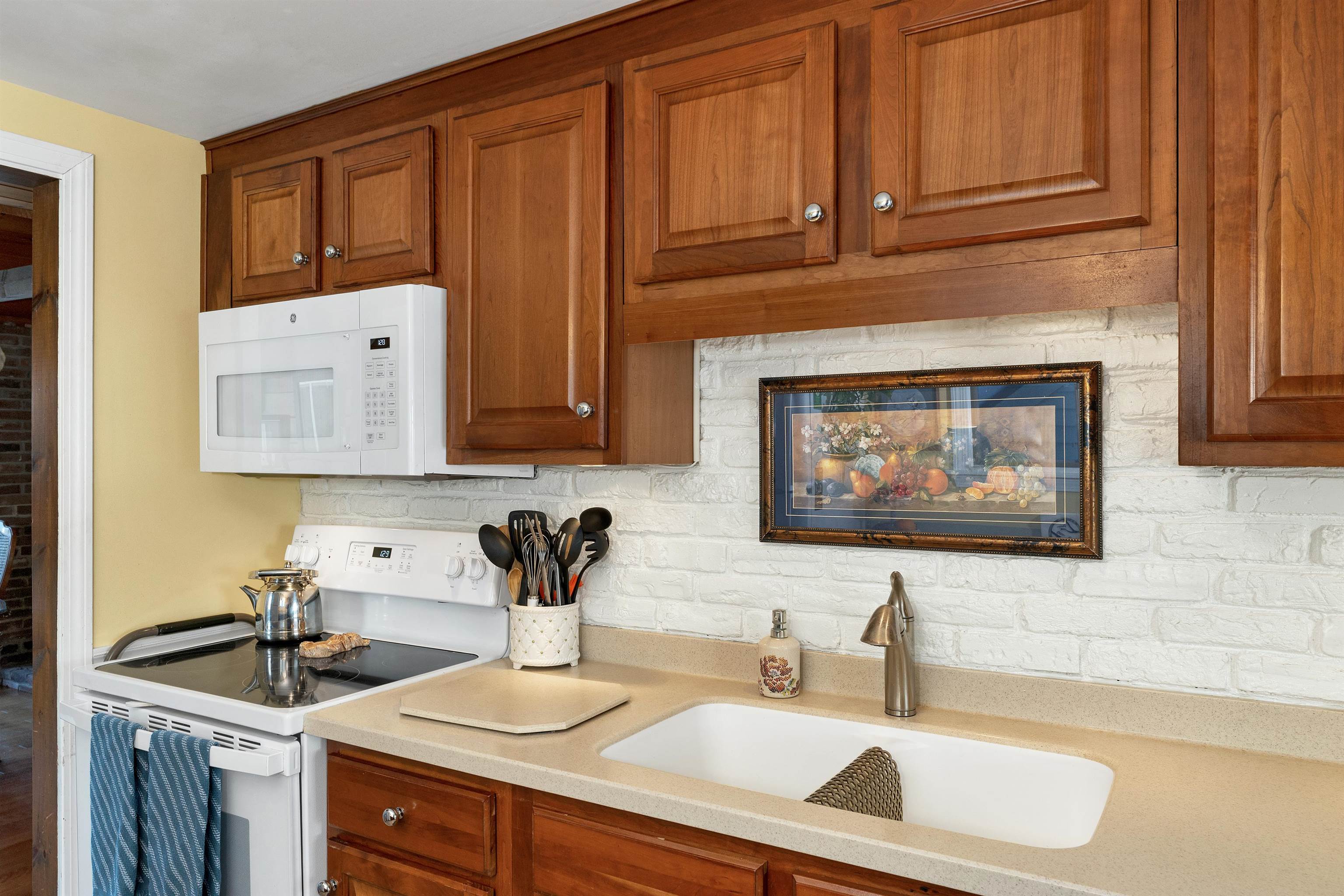 334 Fox Road Madison, NH 03849 - Photo 13 of 59