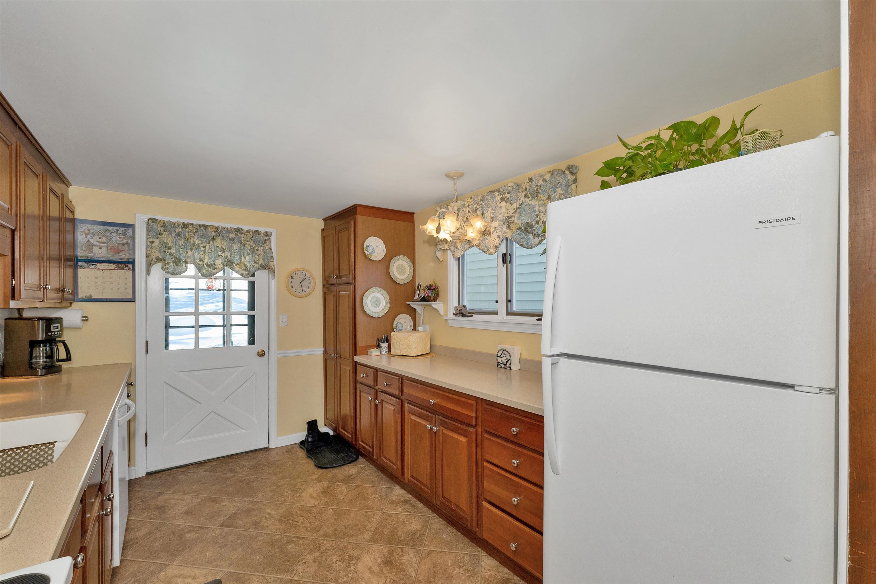 334 Fox Road Madison, NH 03849 - Photo 16 of 59