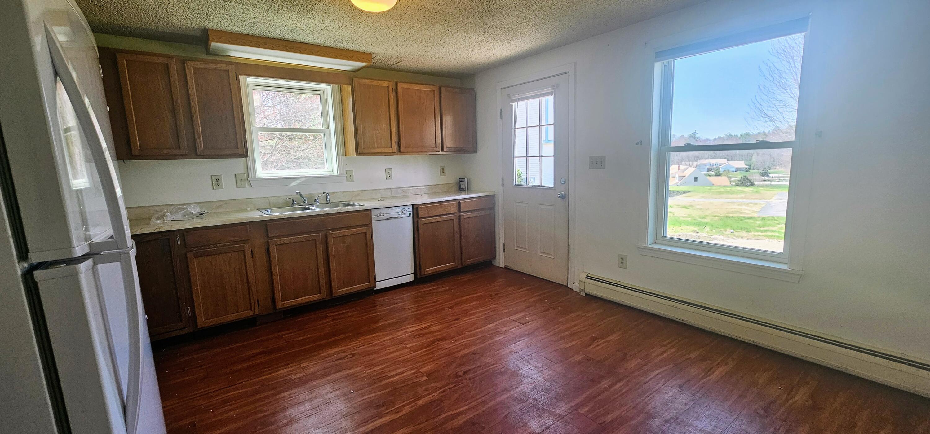 8 Cornerbrook Circle Windham, ME 04062 - Photo 6 of 36 20250429_130652
