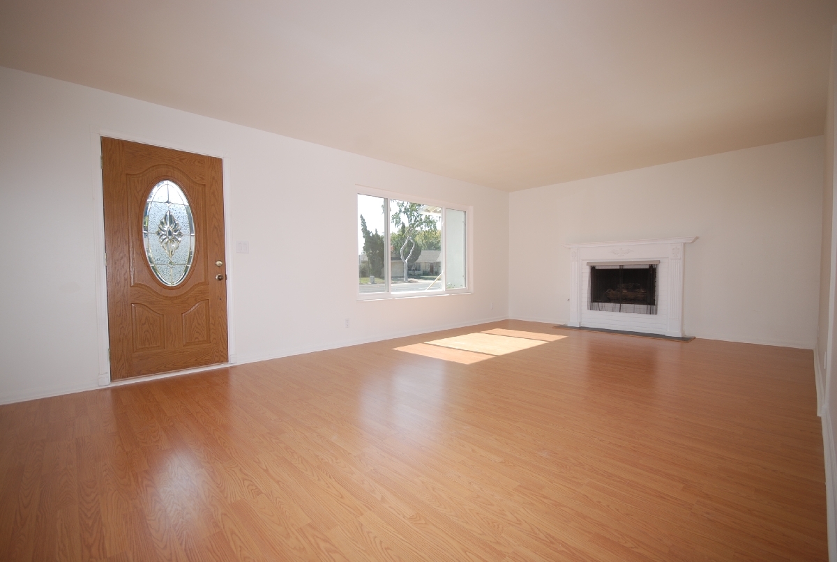 5586 Cathedral Oaks Road Santa Barbara, CA 93111 - Photo 6 of 19 6 - Living Room