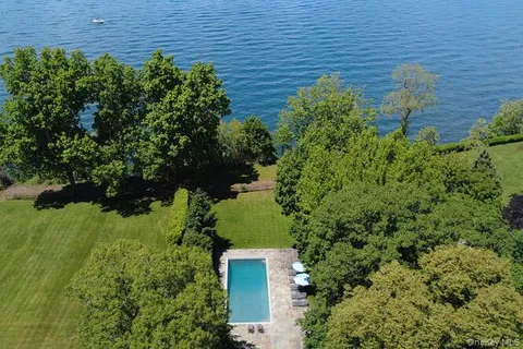 $3,750,000 | 7 Cedar Lane, Glen Cove, NY 11542