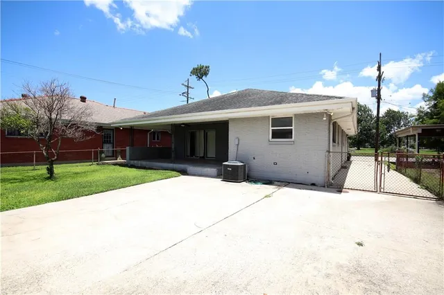 $2,200 | 6568 Pontchartrain Boulevard, New Orleans, LA 70124