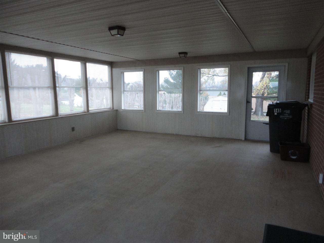 145 Windsor Road York, PA 17402 - Photo 4 of 12 Gallery Image 4