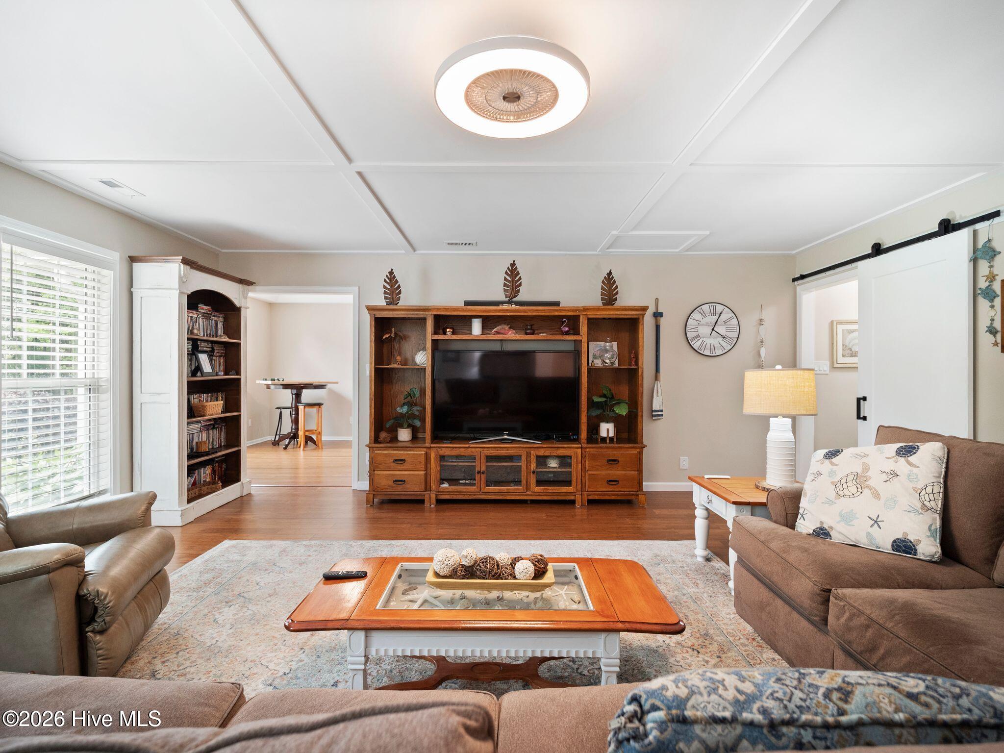 419 Riverside Lane Stella, NC 28582 - Photo 12 of 36 living room