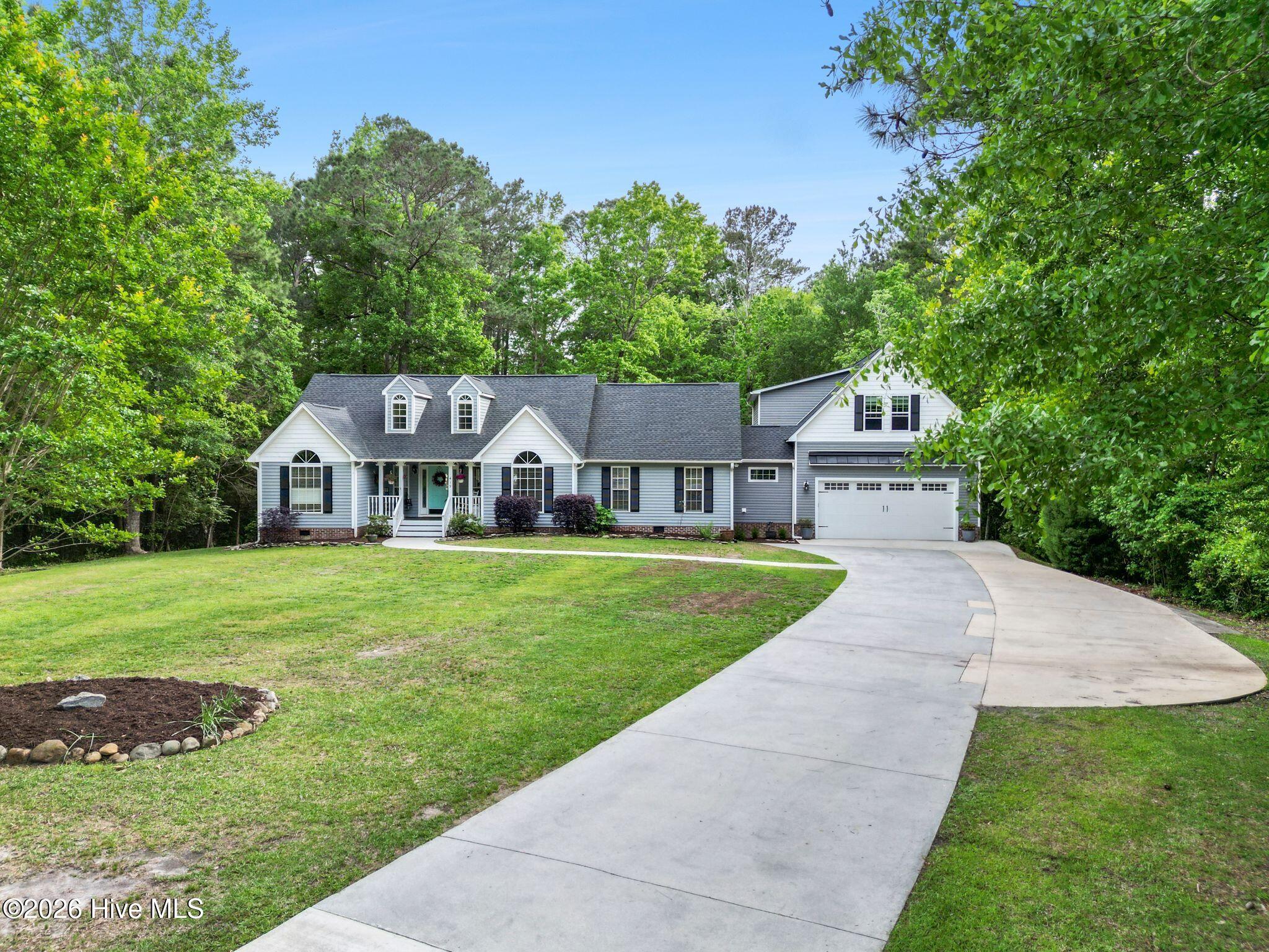 419 Riverside Lane Stella, NC 28582 - Photo 2 of 36 driveway