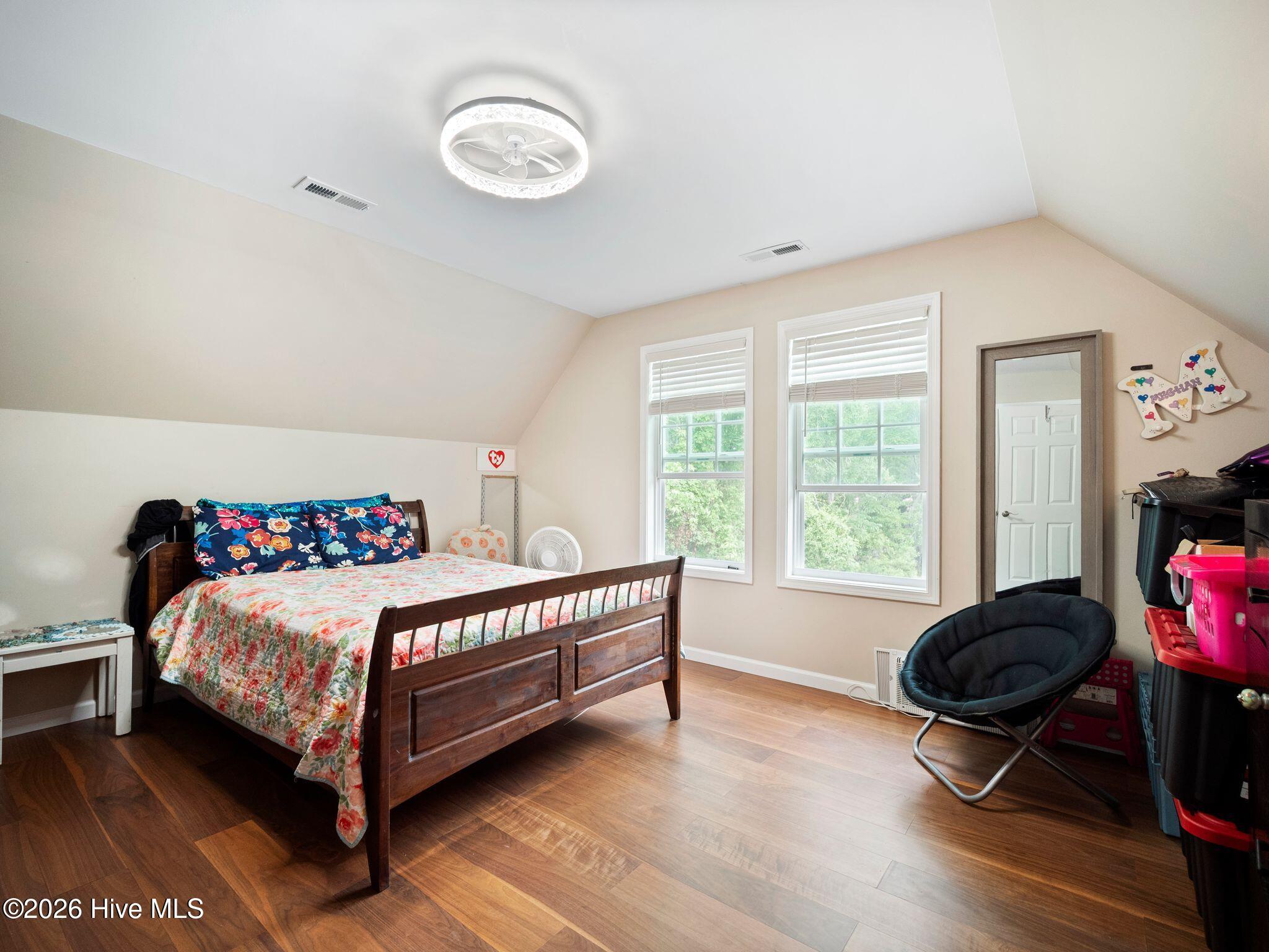 419 Riverside Lane Stella, NC 28582 - Photo 25 of 36 apartment bedroom