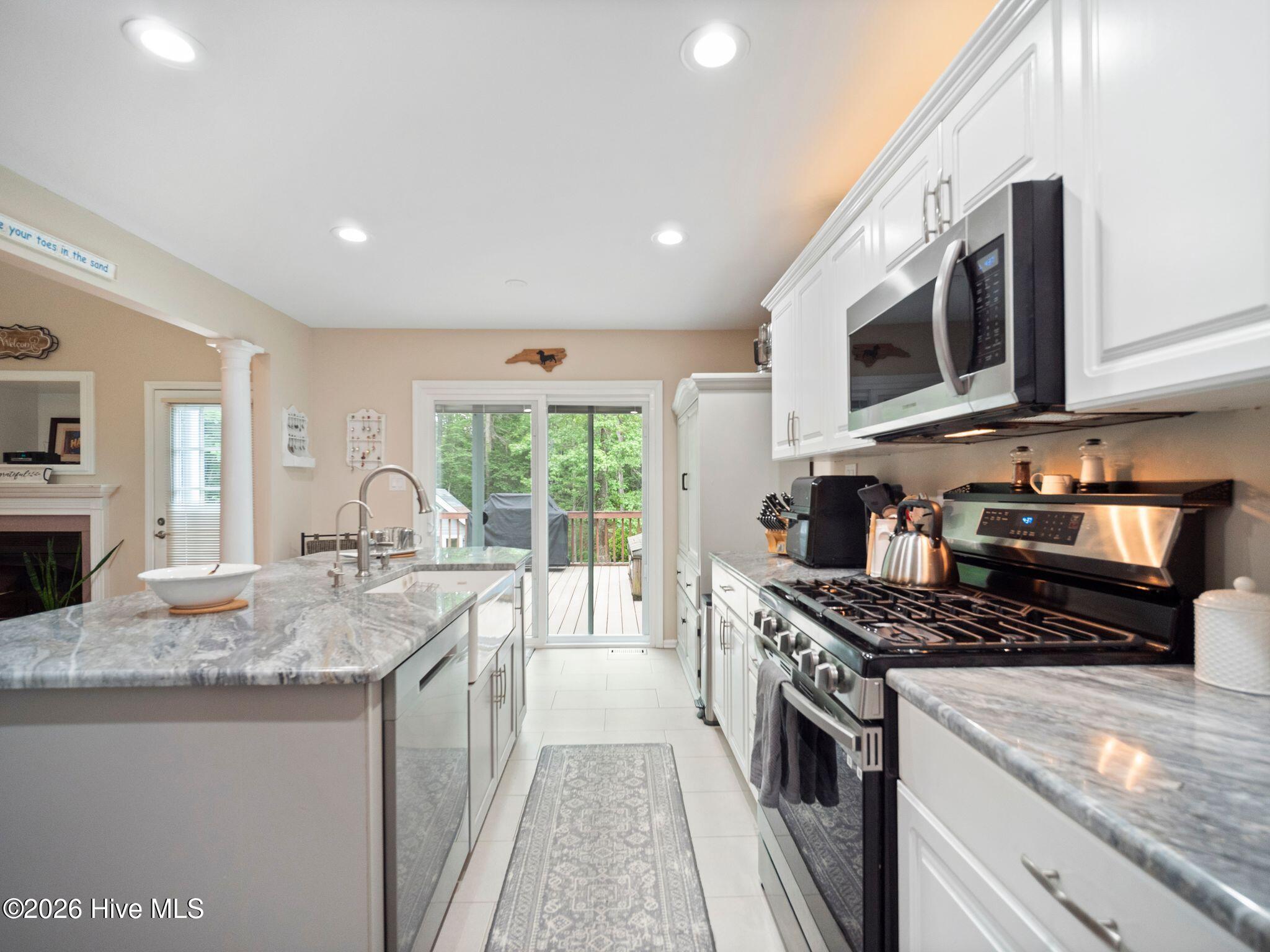 419 Riverside Lane Stella, NC 28582 - Photo 8 of 36 kitchen