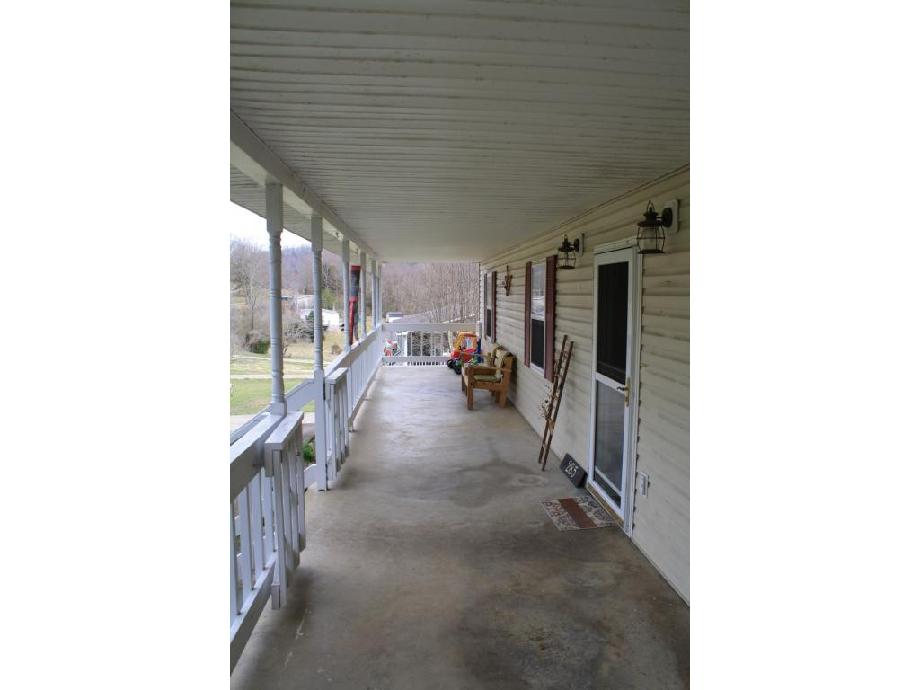 285 Falcon Circle Afton, TN 37616 - Photo 4 of 22 Photo 4
