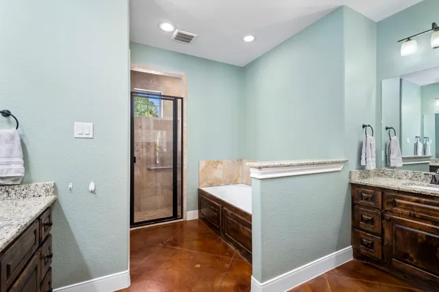 $1,150,000 | 20585 North Highway 146, Liberty, TX 77575