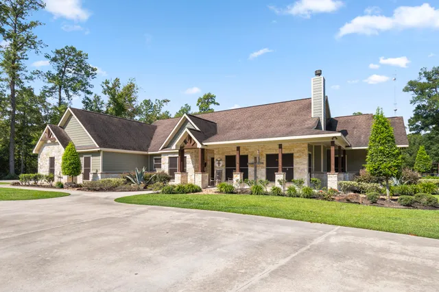 $1,150,000 | 20585 North Highway 146, Liberty, TX 77575