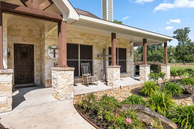 $1,150,000 | 20585 North Highway 146, Liberty, TX 77575