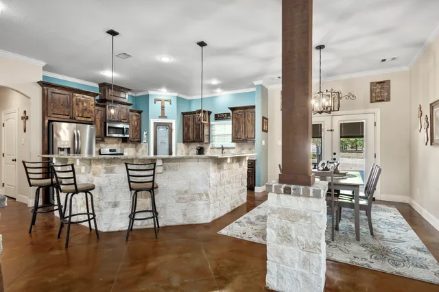 $1,150,000 | 20585 North Highway 146, Liberty, TX 77575