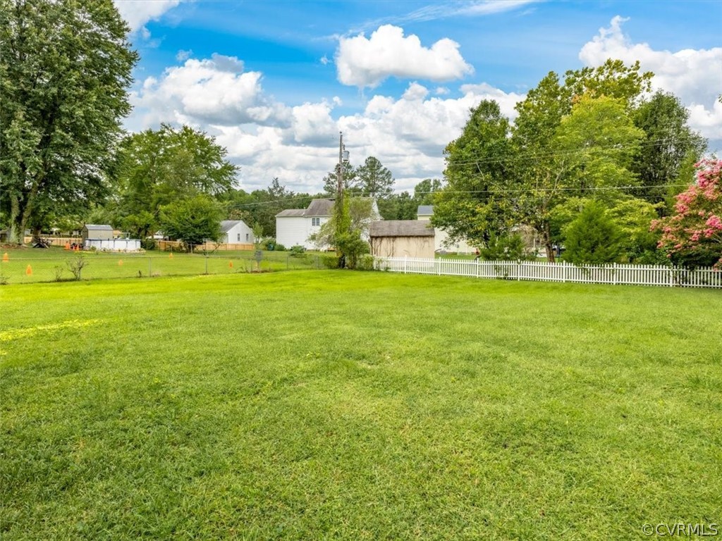 9807 Three Chopt Road Henrico, VA 23229 - Photo 29 of 32 Gallery Image 29
