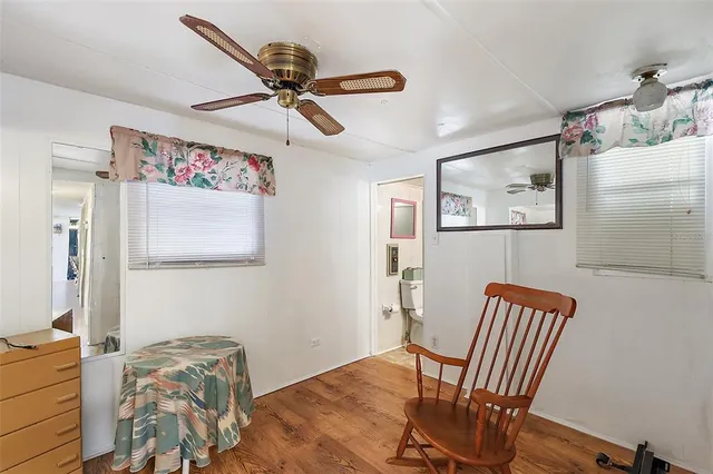 a view of a livingroom with furniture