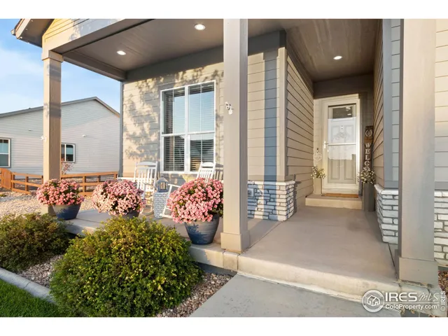 a view of front door of house and front door