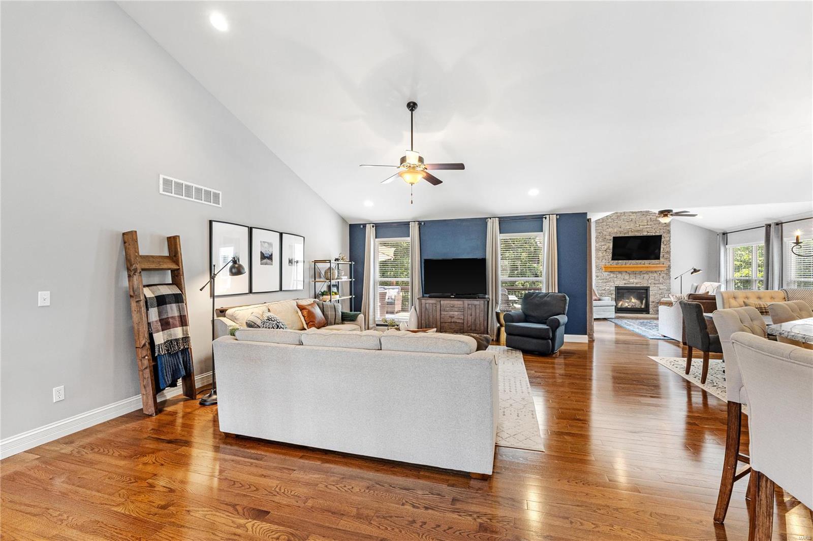 1282 Spring Lilly Drive High Ridge, MO 63049 - Photo 10 of 73