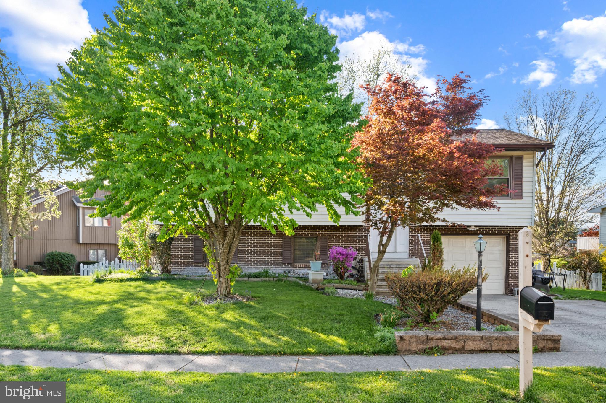 316 Sarhelm Road Harrisburg, PA 17112 - Photo 3 of 25