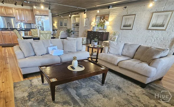 $899,000 | 212 West Lower Factors Walk, Savannah, GA 31401