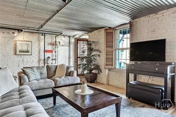 $899,000 | 212 West Lower Factors Walk, Savannah, GA 31401