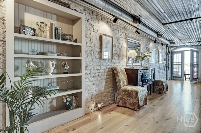 $899,000 | 212 West Lower Factors Walk, Savannah, GA 31401