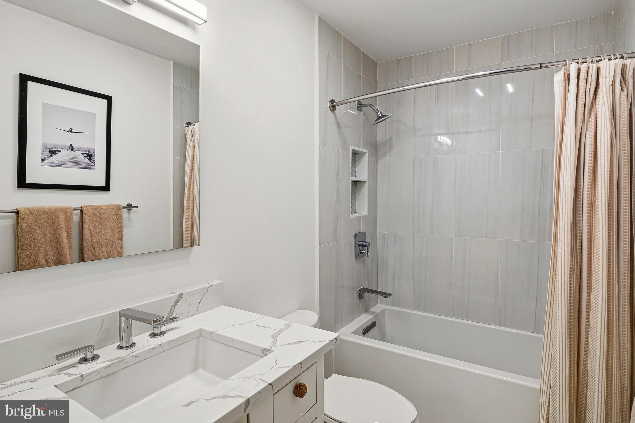 122 Shore Road Arnold, MD 21012 - Photo 53 of 70 Bathroom 2
