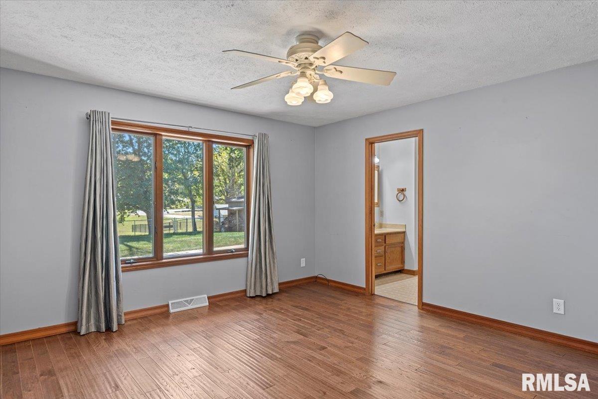 124 Roanoke Drive Rochester, IL 62563 - Photo 24 of 52
