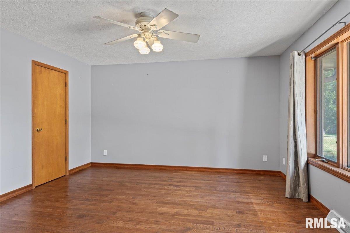 124 Roanoke Drive Rochester, IL 62563 - Photo 26 of 52